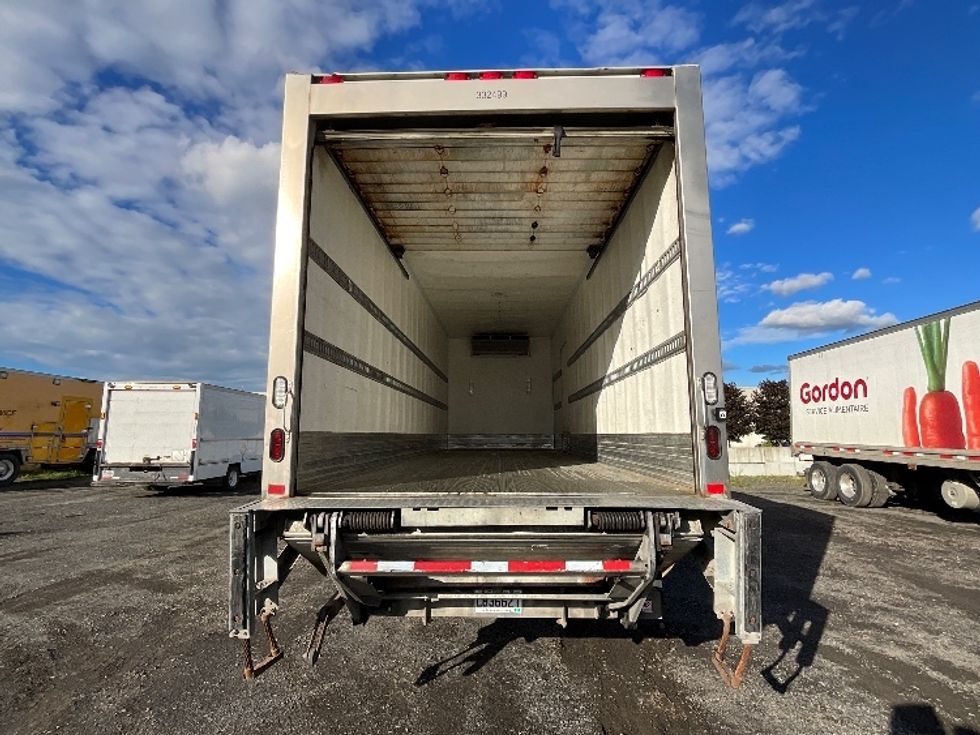 Refrigerated Truck-Light and Medium Duty Trucks-Freightliner-2020-M2-Boucherville-PQ-147,588\n\t\tkm-$ 80,250 - Image 8