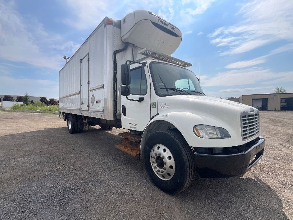 Refrigerated Truck-Light and Medium Duty Trucks-Freightliner-2020-M2-Boucherville-PQ-213,002\n\t\tkm-$ 71,750 - Image 1
