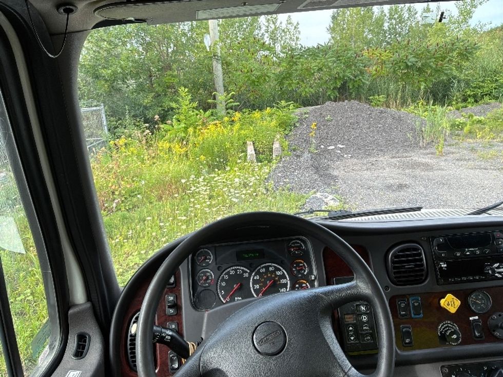 Refrigerated Truck-Light and Medium Duty Trucks-Freightliner-2020-M2-Boucherville-PQ-213,002\n\t\tkm-$ 71,750 - Image 18