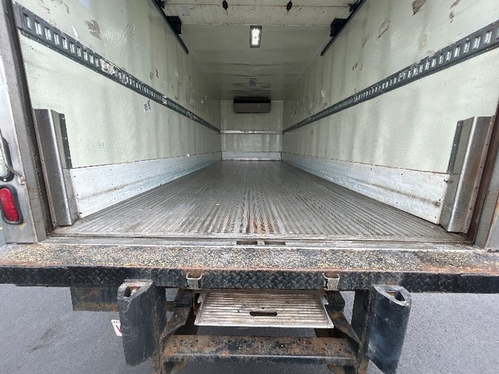 Refrigerated Truck-Light and Medium Duty Trucks-Freightliner-2020-M2-Braintree-MA-147,230\n\t\tmiles-$ 51,500 - Image 10