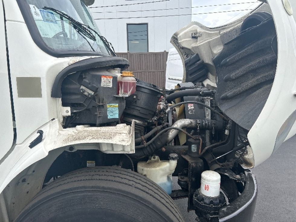 Refrigerated Truck-Light and Medium Duty Trucks-Freightliner-2020-M2-Braintree-MA-147,230\n\t\tmiles-$ 51,500 - Image 23