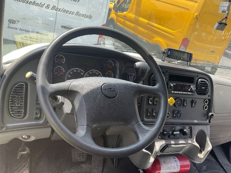 Refrigerated Truck-Light and Medium Duty Trucks-Freightliner-2020-M2-Braintree-MA-147,522\n\t\tmiles-$ 59,250 - Image 18