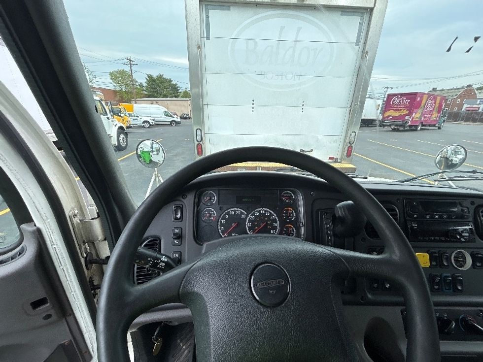 Refrigerated Truck-Light and Medium Duty Trucks-Freightliner-2020-M2-Braintree-MA-169,540\n\t\tmiles-$ 46,750 - Image 17