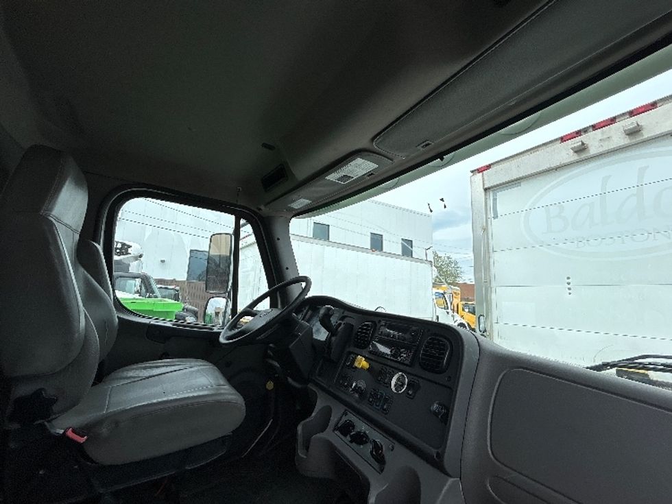 Refrigerated Truck-Light and Medium Duty Trucks-Freightliner-2020-M2-Braintree-MA-169,540\n\t\tmiles-$ 46,750 - Image 21