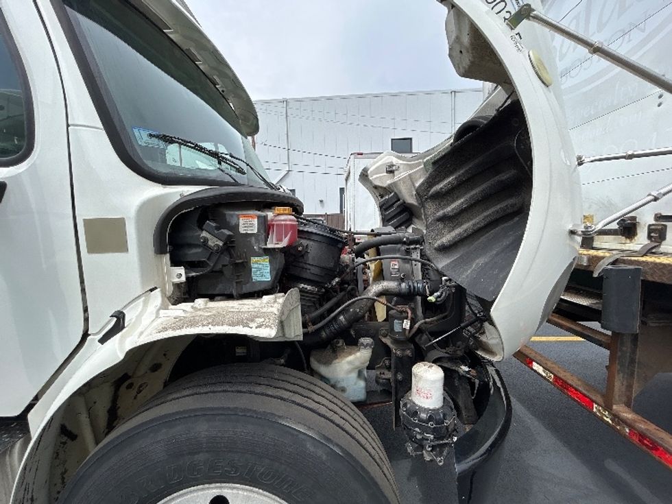 Refrigerated Truck-Light and Medium Duty Trucks-Freightliner-2020-M2-Braintree-MA-169,540\n\t\tmiles-$ 46,750 - Image 22