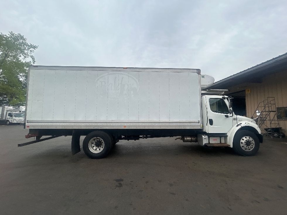 Refrigerated Truck-Light and Medium Duty Trucks-Freightliner-2020-M2-Braintree-MA-169,540\n\t\tmiles-$ 46,750 - Image 23