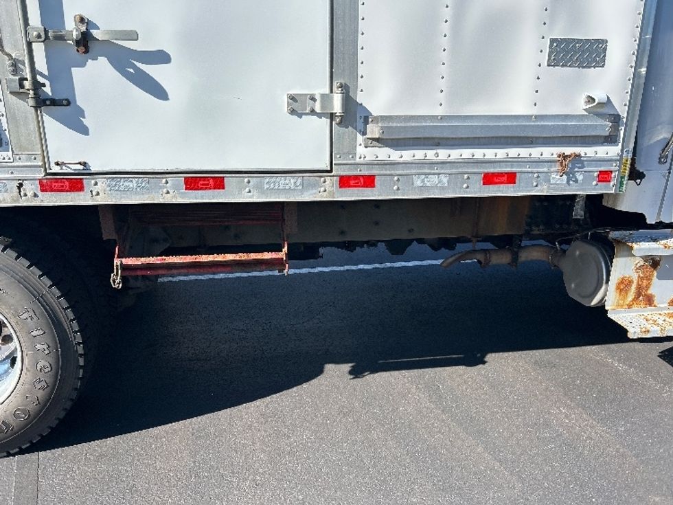 Refrigerated Truck-Light and Medium Duty Trucks-Freightliner-2020-M2-Braintree-MA-185,164\n\t\tmiles-$ 42,250 - Image 13