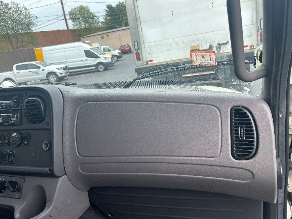 Refrigerated Truck-Light and Medium Duty Trucks-Freightliner-2020-M2-Braintree-MA-197,310\n\t\tmiles-$ 45,000 - Image 21
