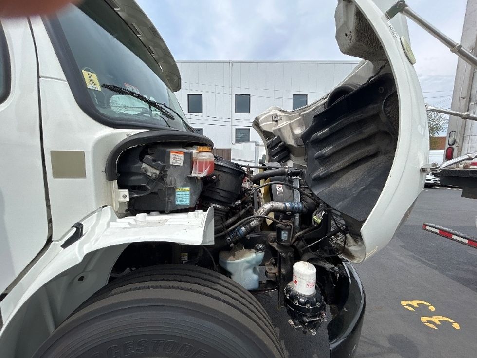 Refrigerated Truck-Light and Medium Duty Trucks-Freightliner-2020-M2-Braintree-MA-197,310\n\t\tmiles-$ 45,000 - Image 23