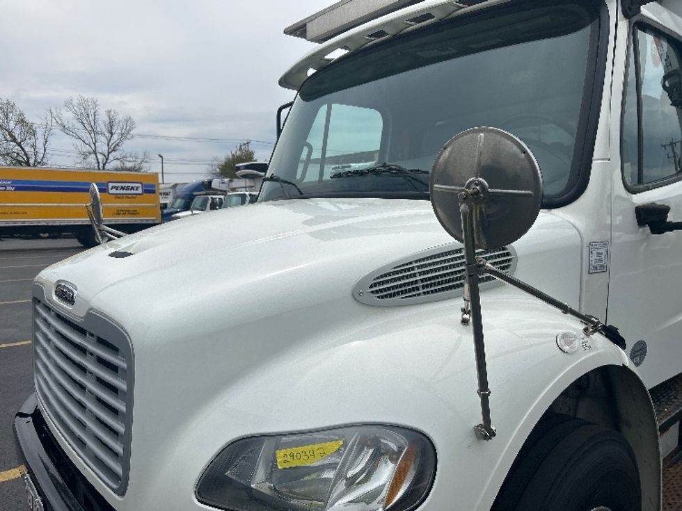 Refrigerated Truck-Light and Medium Duty Trucks-Freightliner-2020-M2-Braintree-MA-197,310\n\t\tmiles-$ 45,000 - Image 26