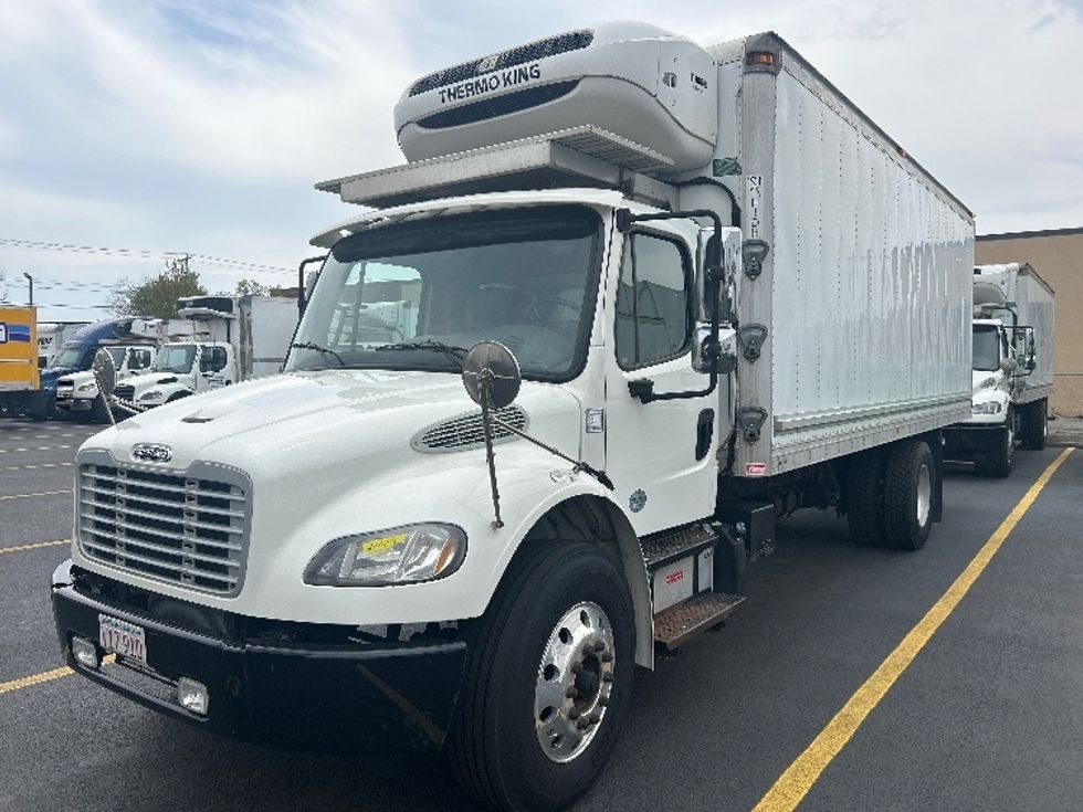 Refrigerated Truck-Light and Medium Duty Trucks-Freightliner-2020-M2-Braintree-MA-197,310\n\t\tmiles-$ 45,000 - Image 3