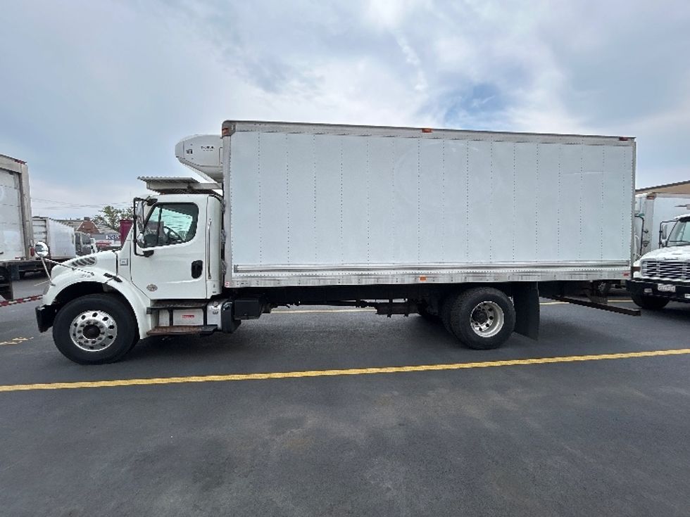 Refrigerated Truck-Light and Medium Duty Trucks-Freightliner-2020-M2-Braintree-MA-197,310\n\t\tmiles-$ 45,000 - Image 4