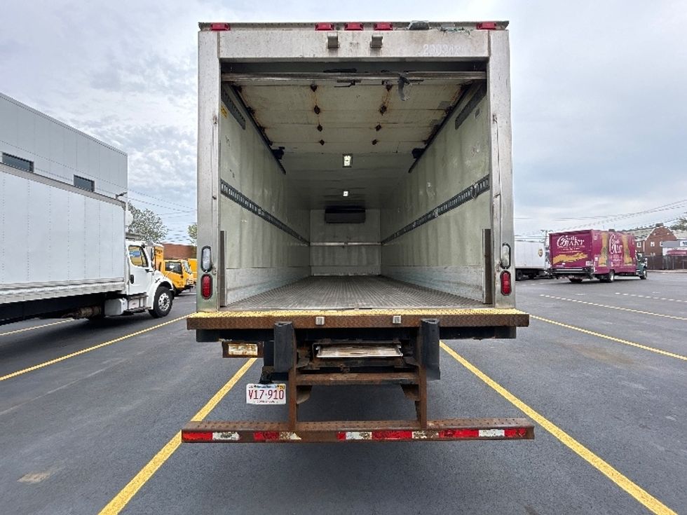 Refrigerated Truck-Light and Medium Duty Trucks-Freightliner-2020-M2-Braintree-MA-197,310\n\t\tmiles-$ 45,000 - Image 9