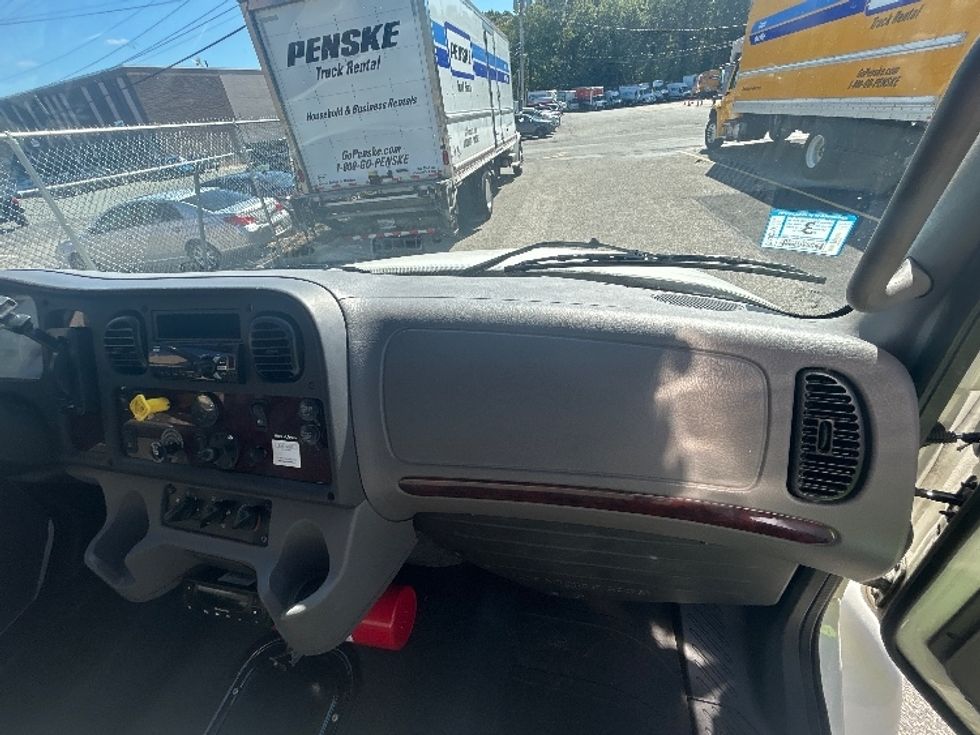 Refrigerated Truck-Light and Medium Duty Trucks-Freightliner-2020-M2-Braintree-MA-200,336\n\t\tmiles-$ 50,250 - Image 21