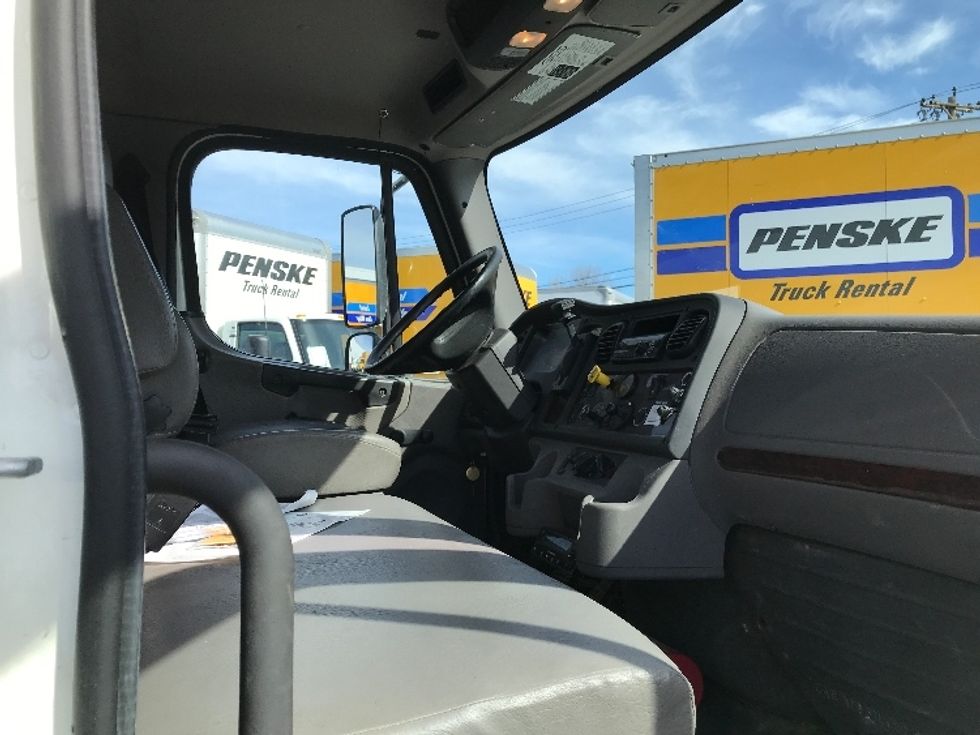 Refrigerated Truck-Light and Medium Duty Trucks-Freightliner-2020-M2-Braintree-MA-200,336\n\t\tmiles-$ 50,250 - Image 22