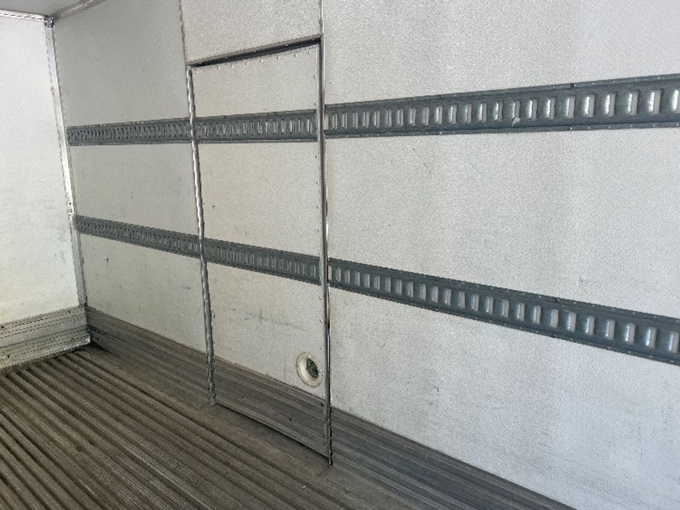 Refrigerated Truck-Light and Medium Duty Trucks-Freightliner-2020-M2-Braintree-MA-200,336\n\t\tmiles-$ 50,250 - Image 25