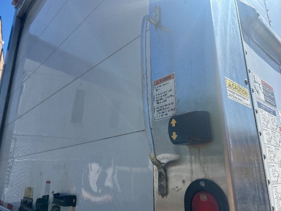 Refrigerated Truck-Light and Medium Duty Trucks-Freightliner-2020-M2-Braintree-MA-200,336\n\t\tmiles-$ 50,250 - Image 27