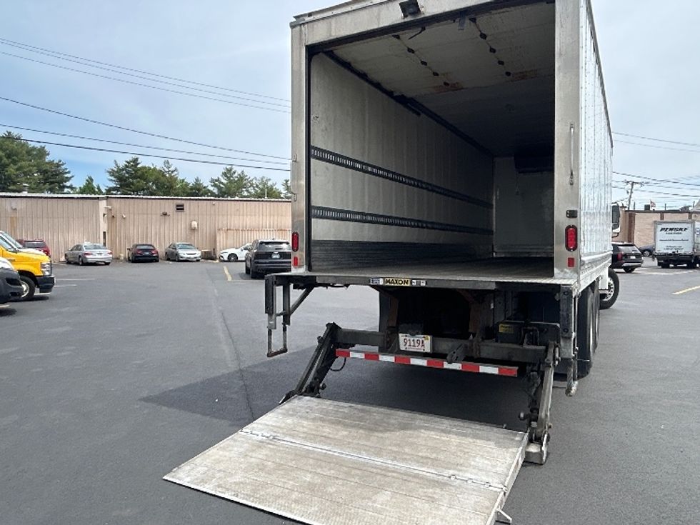 Refrigerated Truck-Light and Medium Duty Trucks-Freightliner-2020-M2-Braintree-MA-86,974\n\t\tmiles-$ 68,500 - Image 9