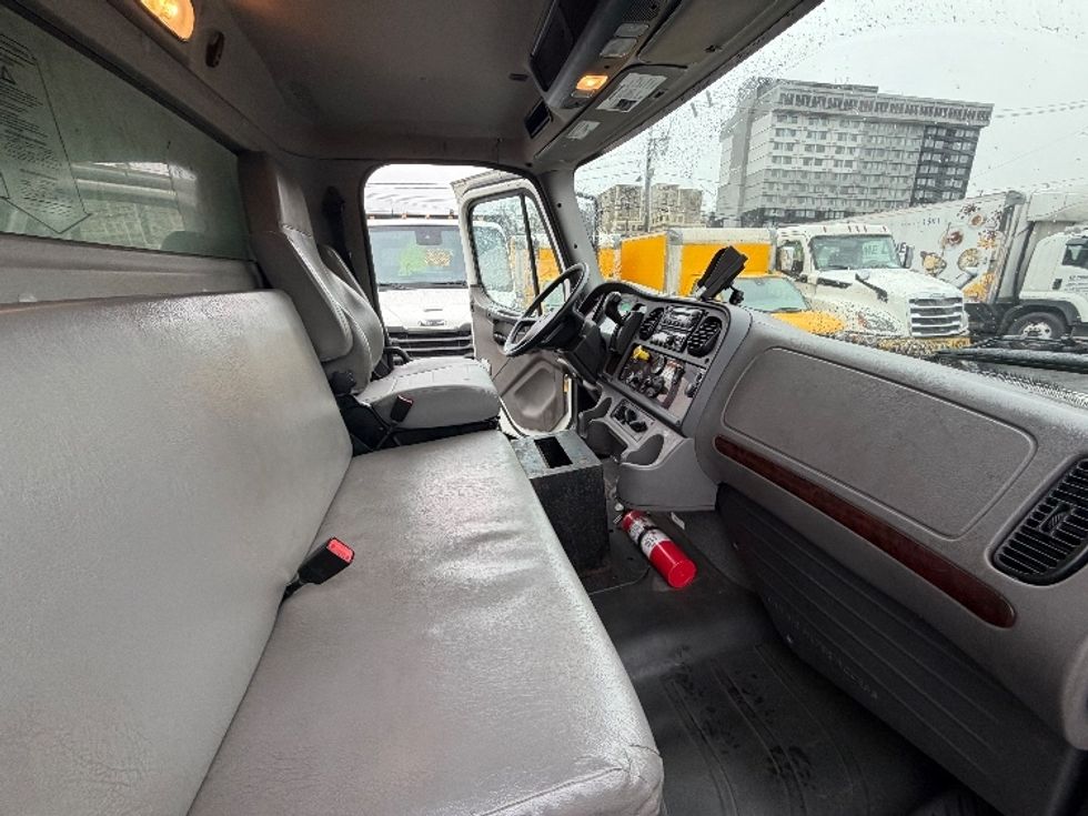 Refrigerated Truck-Light and Medium Duty Trucks-Freightliner-2020-M2-Bronx-NY-168,457\n\t\tmiles-$ 51,500 - Image 22