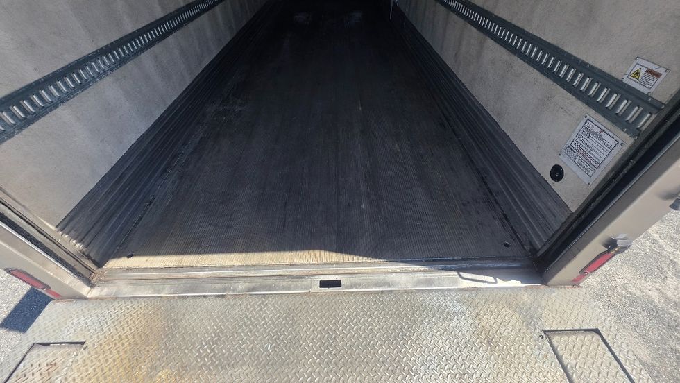Refrigerated Truck-Light and Medium Duty Trucks-Freightliner-2020-M2-Bronx-NY-207,885\n\t\tmiles-$ 44,250 - Image 10