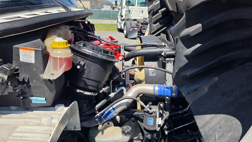 Refrigerated Truck-Light and Medium Duty Trucks-Freightliner-2020-M2-Bronx-NY-207,885\n\t\tmiles-$ 44,250 - Image 23