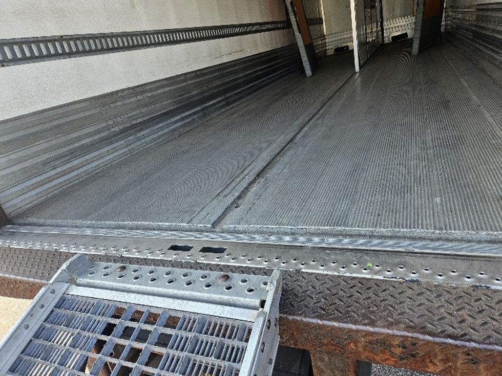 Refrigerated Truck-Light and Medium Duty Trucks-Freightliner-2020-M2-Brooklyn Park-MN-136,235\n\t\tmiles-$ 43,750 - Image 10
