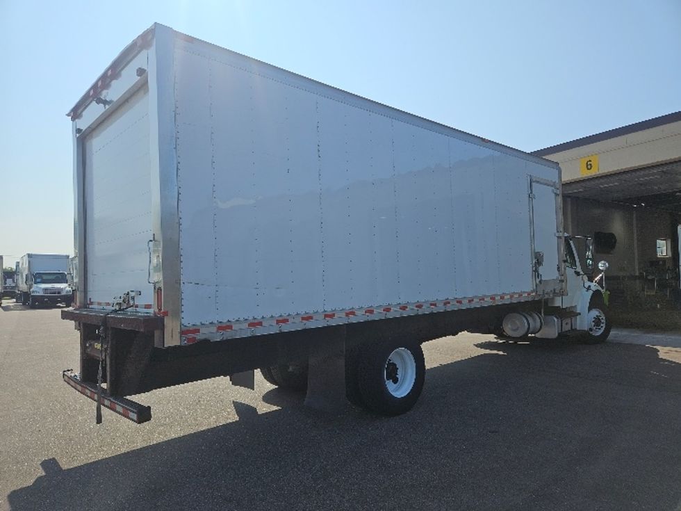 Refrigerated Truck-Light and Medium Duty Trucks-Freightliner-2020-M2-Brooklyn Park-MN-136,235\n\t\tmiles-$ 43,750 - Image 13