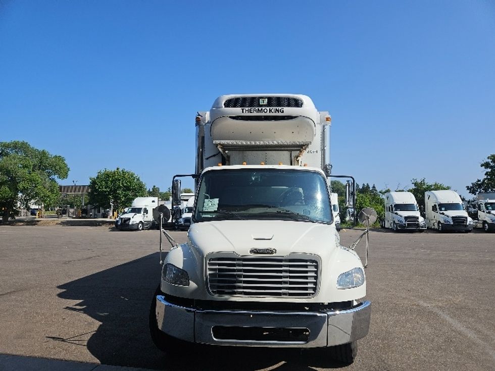 Refrigerated Truck-Light and Medium Duty Trucks-Freightliner-2020-M2-Brooklyn Park-MN-136,235\n\t\tmiles-$ 43,750 - Image 2