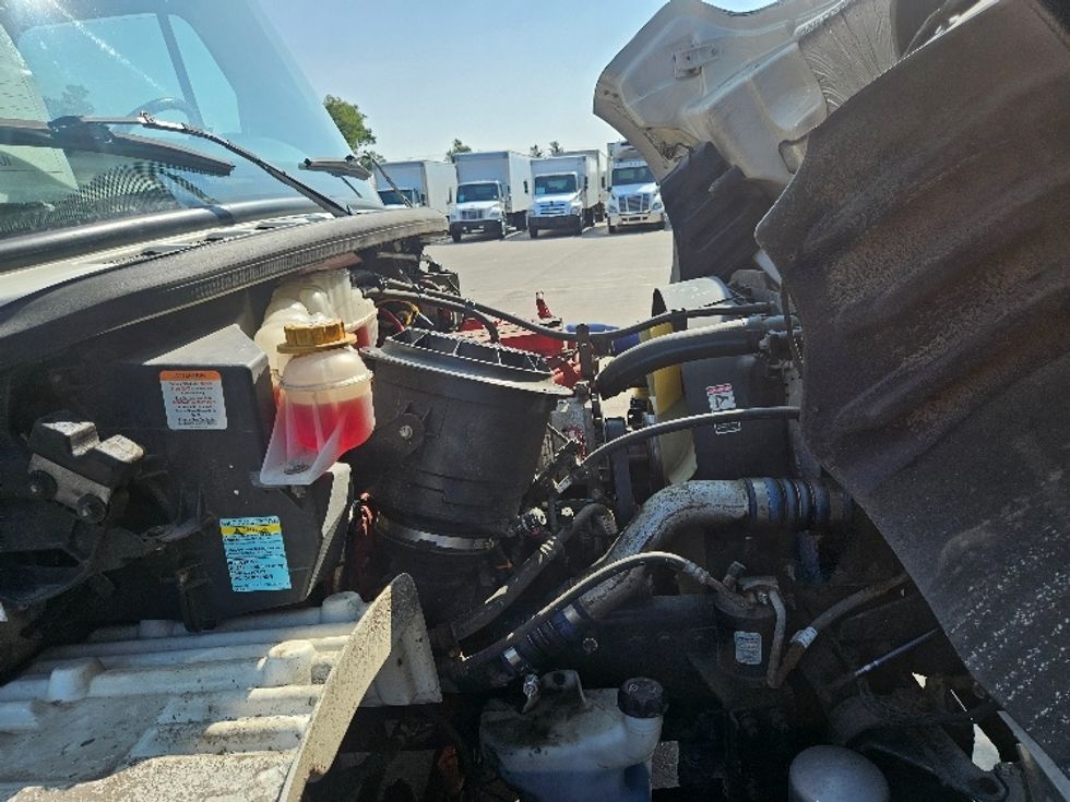 Refrigerated Truck-Light and Medium Duty Trucks-Freightliner-2020-M2-Brooklyn Park-MN-136,235\n\t\tmiles-$ 43,750 - Image 23