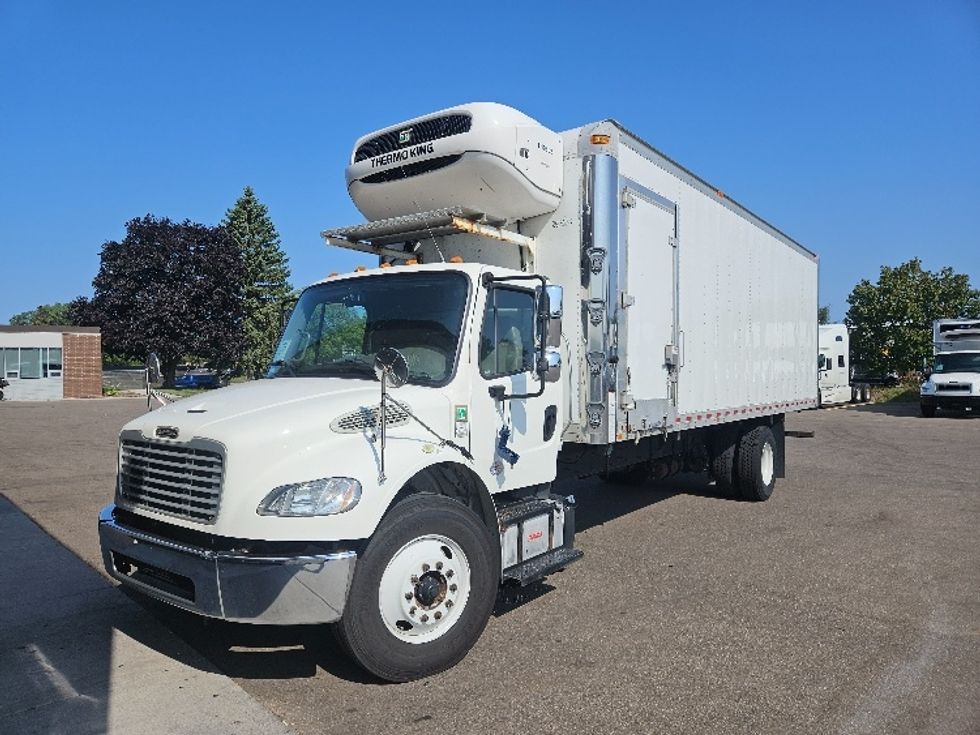 Refrigerated Truck-Light and Medium Duty Trucks-Freightliner-2020-M2-Brooklyn Park-MN-136,235\n\t\tmiles-$ 43,750 - Image 3