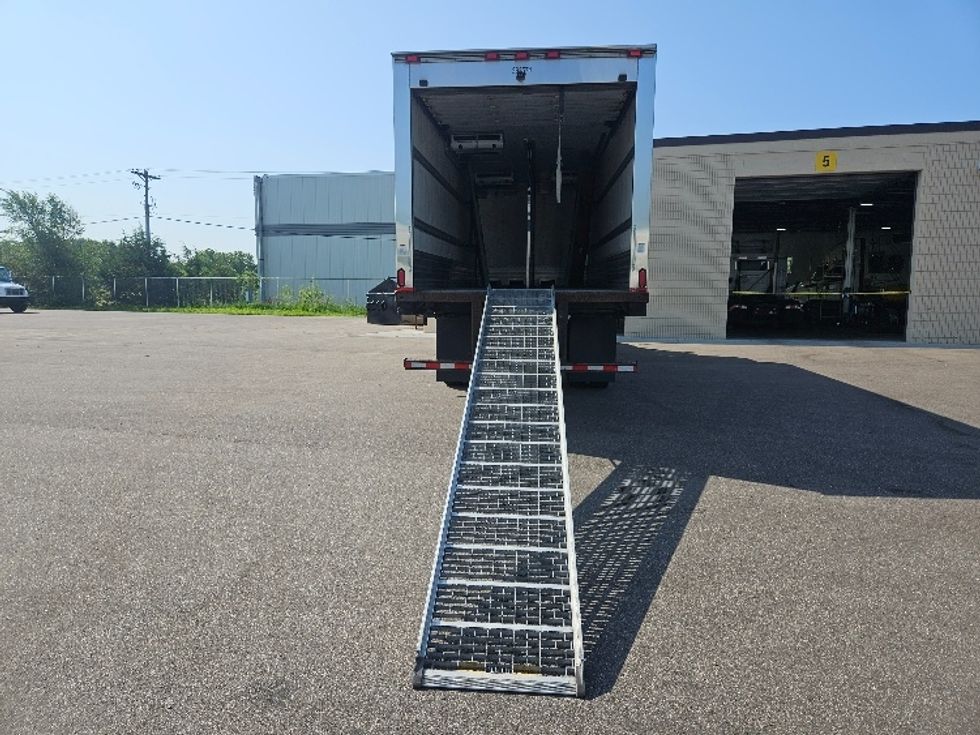 Refrigerated Truck-Light and Medium Duty Trucks-Freightliner-2020-M2-Brooklyn Park-MN-136,235\n\t\tmiles-$ 43,750 - Image 9