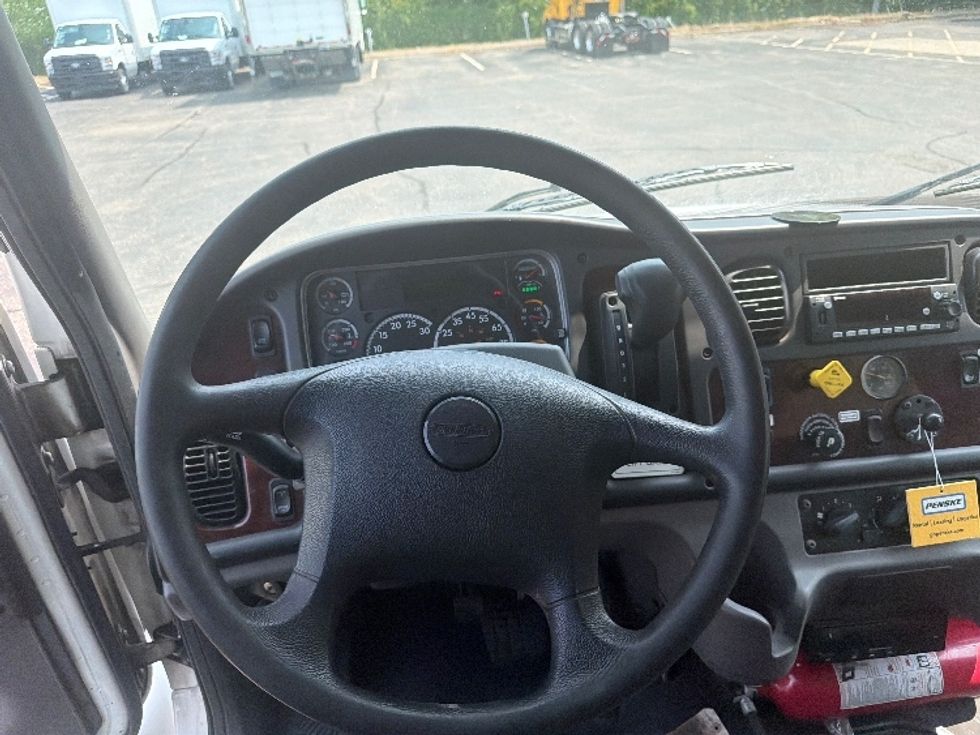 Refrigerated Truck-Light and Medium Duty Trucks-Freightliner-2020-M2-Brooklyn Park-MN-236,125\n\t\tmiles-$ 44,250 - Image 18