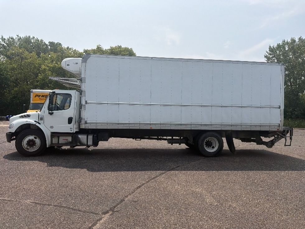 Refrigerated Truck-Light and Medium Duty Trucks-Freightliner-2020-M2-Brooklyn Park-MN-236,125\n\t\tmiles-$ 44,250 - Image 4
