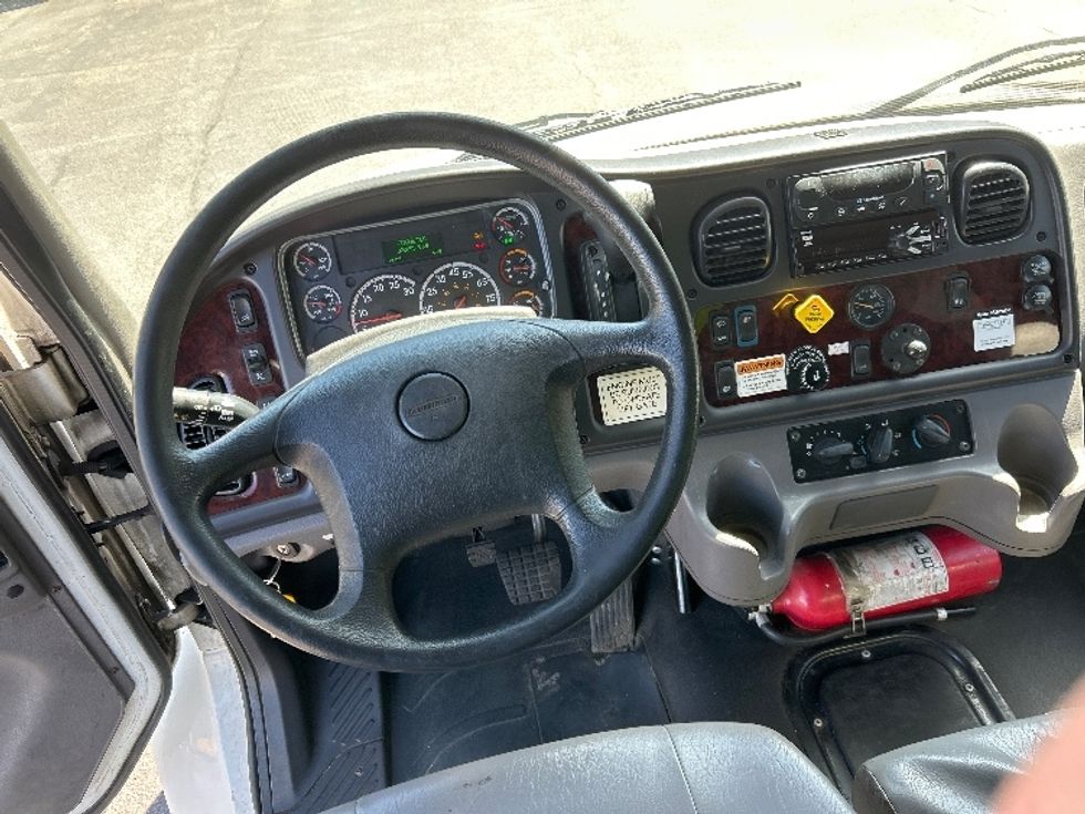 Refrigerated Truck-Light and Medium Duty Trucks-Freightliner-2020-M2-Brooklyn Park-MN-312,918\n\t\tmiles-$ 44,500 - Image 18