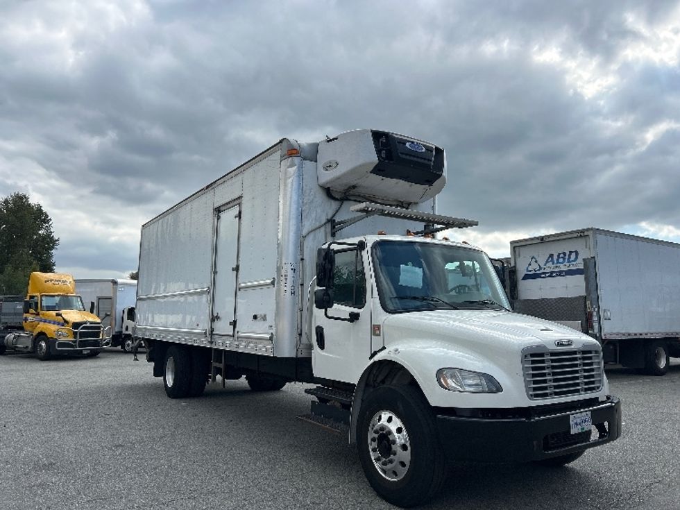 Refrigerated Truck-Light and Medium Duty Trucks-Freightliner-2020-M2-Burnaby-BC-171,500\n\t\tkm-$ 92,500 - Image 1