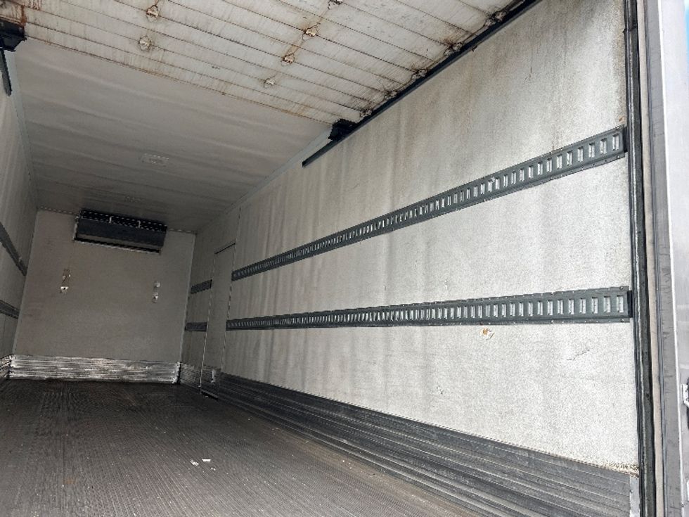 Refrigerated Truck-Light and Medium Duty Trucks-Freightliner-2020-M2-Burnaby-BC-171,500\n\t\tkm-$ 92,500 - Image 12
