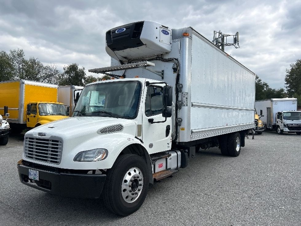 Refrigerated Truck-Light and Medium Duty Trucks-Freightliner-2020-M2-Burnaby-BC-171,500\n\t\tkm-$ 92,500 - Image 3