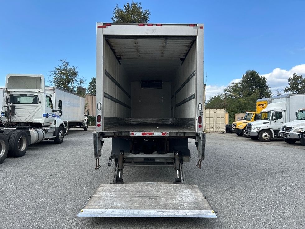 Refrigerated Truck-Light and Medium Duty Trucks-Freightliner-2020-M2-Burnaby-BC-171,500\n\t\tkm-$ 92,500 - Image 9