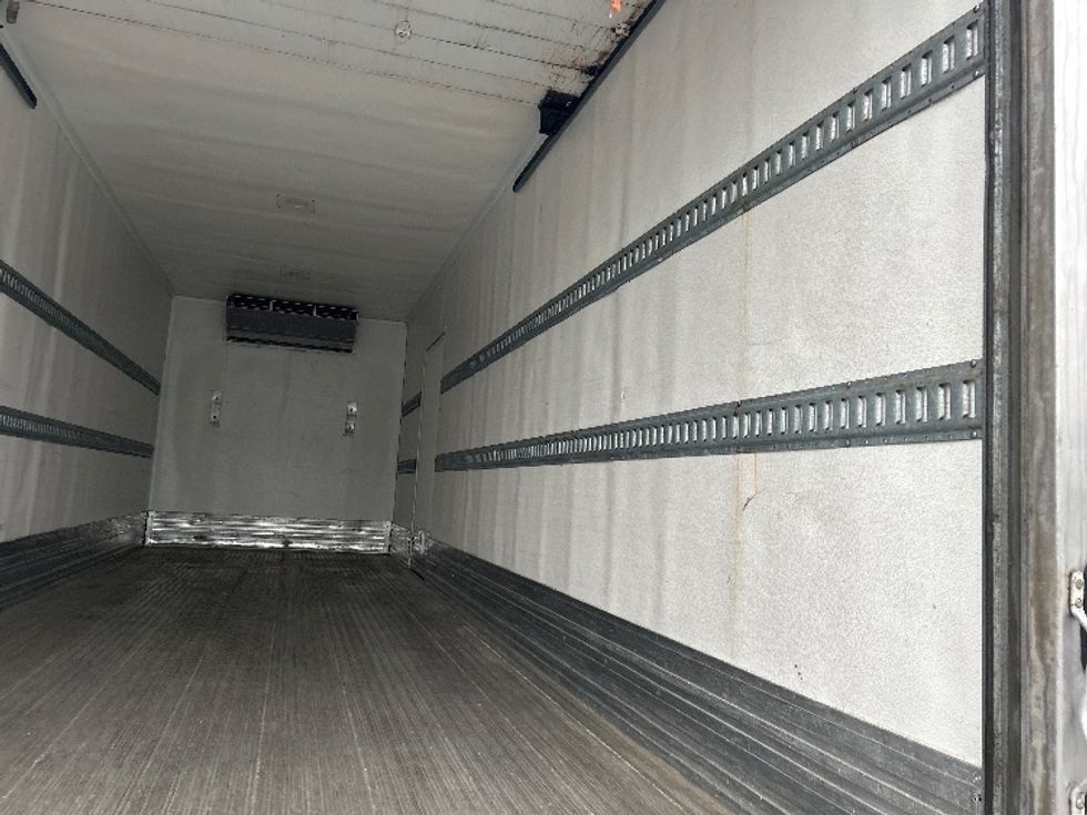 Refrigerated Truck-Light and Medium Duty Trucks-Freightliner-2020-M2-Burnaby-BC-214,584\n\t\tkm-$ 86,750 - Image 12