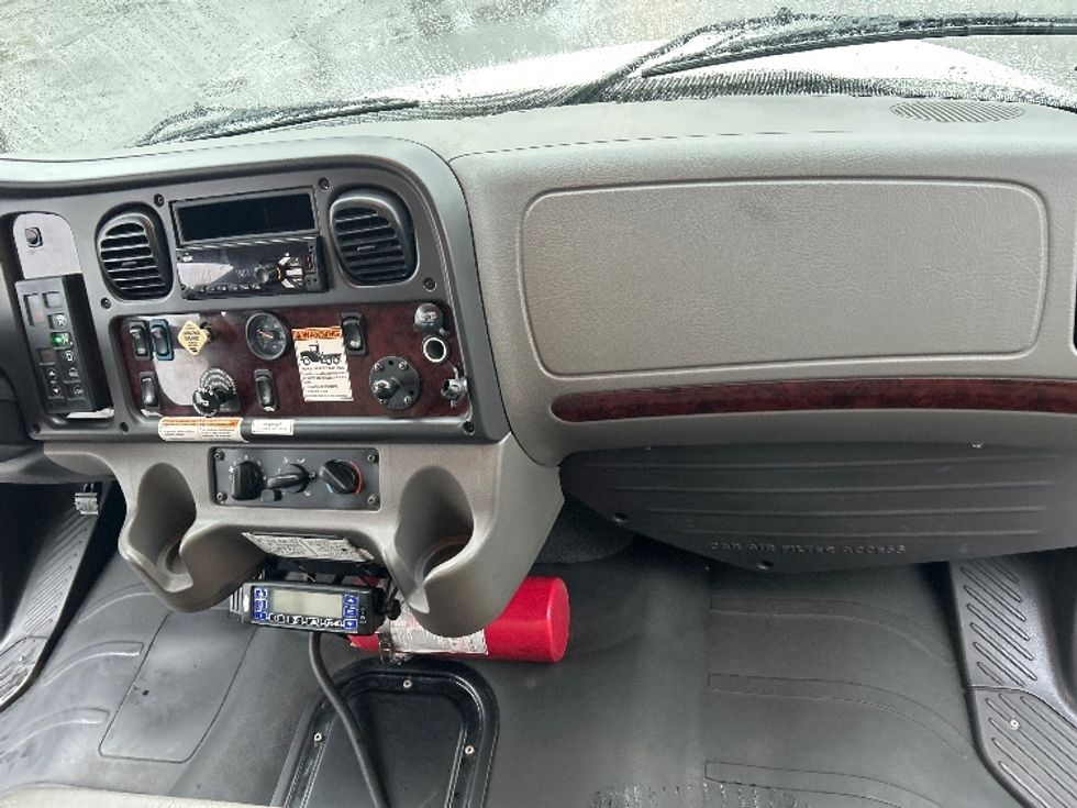 Refrigerated Truck-Light and Medium Duty Trucks-Freightliner-2020-M2-Burnaby-BC-214,584\n\t\tkm-$ 86,750 - Image 21