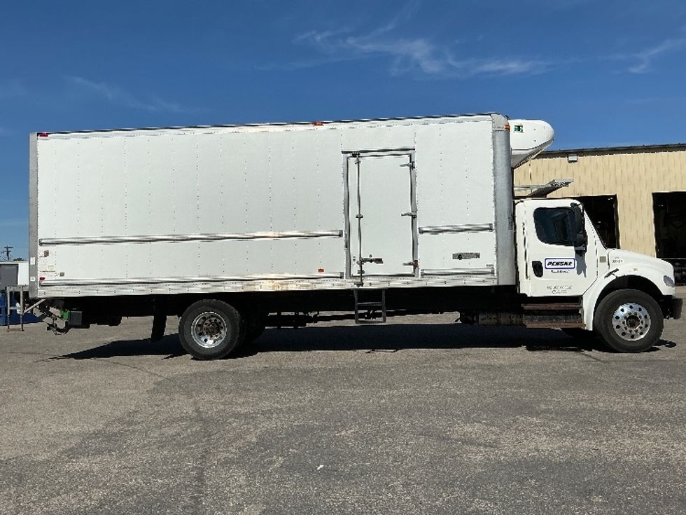 Refrigerated Truck-Light and Medium Duty Trucks-Freightliner-2020-M2-Calgary-AB-177,633\n\t\tkm-$ 92,000 - Image 15