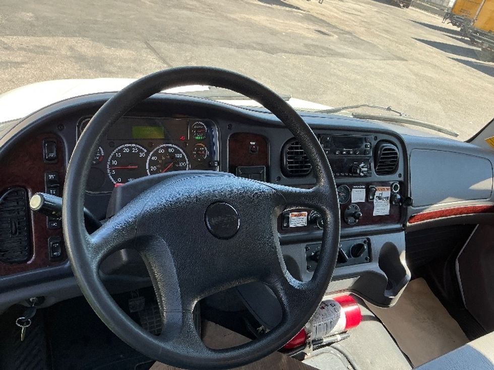 Refrigerated Truck-Light and Medium Duty Trucks-Freightliner-2020-M2-Calgary-AB-177,633\n\t\tkm-$ 92,000 - Image 18