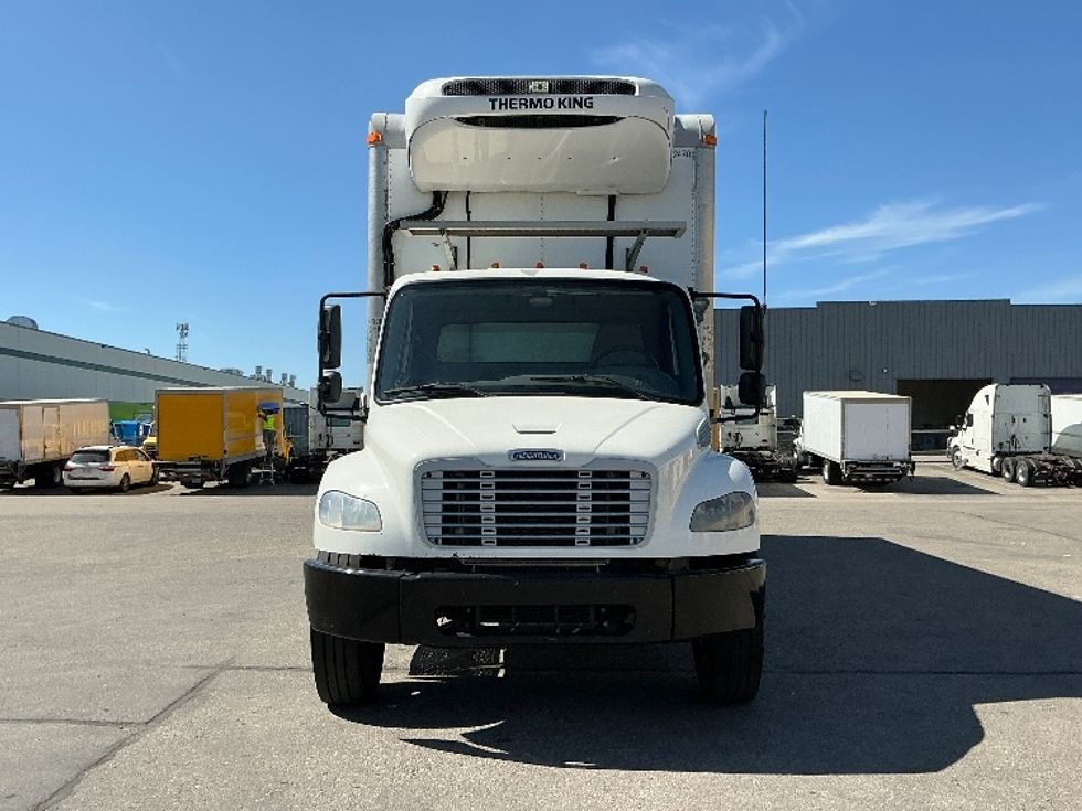 Refrigerated Truck-Light and Medium Duty Trucks-Freightliner-2020-M2-Calgary-AB-177,633\n\t\tkm-$ 92,000 - Image 2