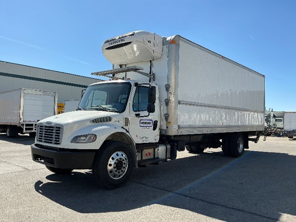 Refrigerated Truck-Light and Medium Duty Trucks-Freightliner-2020-M2-Calgary-AB-177,633\n\t\tkm-$ 92,000 - Image 3