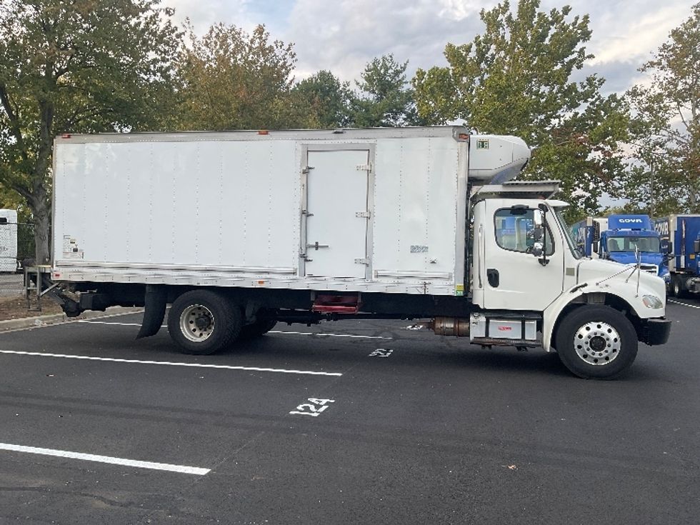 Refrigerated Truck-Light and Medium Duty Trucks-Freightliner-2020-M2-Capitol Heights-MD-229,273\n\t\tmiles-$ 46,000 - Image 15