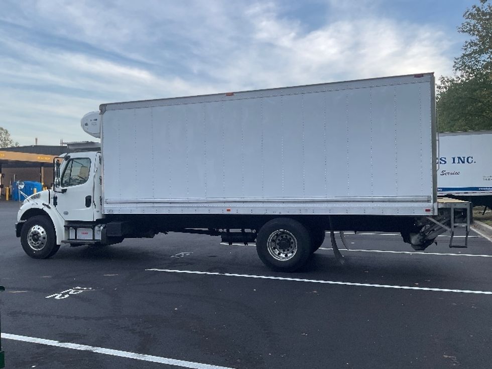 Refrigerated Truck-Light and Medium Duty Trucks-Freightliner-2020-M2-Capitol Heights-MD-229,273\n\t\tmiles-$ 46,000 - Image 4