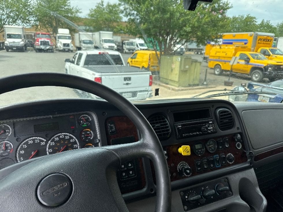 Refrigerated Truck-Light and Medium Duty Trucks-Freightliner-2020-M2-Capitol Heights-MD-235,365\n\t\tmiles-$ 58,750 - Image 17