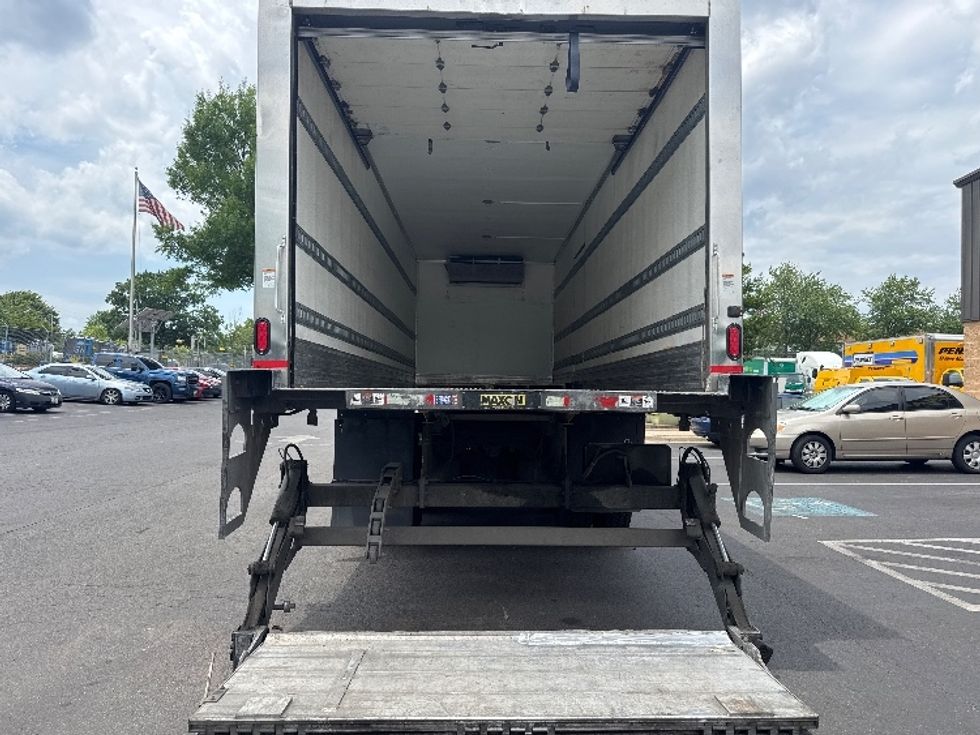 Refrigerated Truck-Light and Medium Duty Trucks-Freightliner-2020-M2-Capitol Heights-MD-235,365\n\t\tmiles-$ 58,750 - Image 9