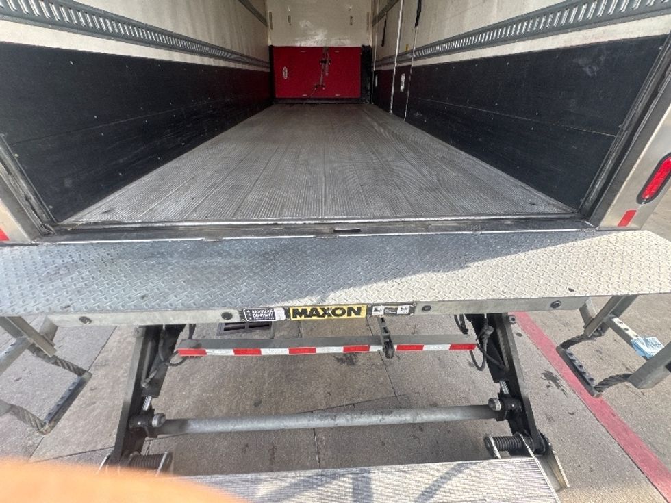 Refrigerated Truck-Light and Medium Duty Trucks-Freightliner-2020-M2-Carrollton-TX-140,202\n\t\tmiles-$ 57,500 - Image 10