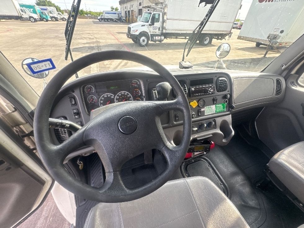 Refrigerated Truck-Light and Medium Duty Trucks-Freightliner-2020-M2-Carrollton-TX-140,202\n\t\tmiles-$ 57,500 - Image 18